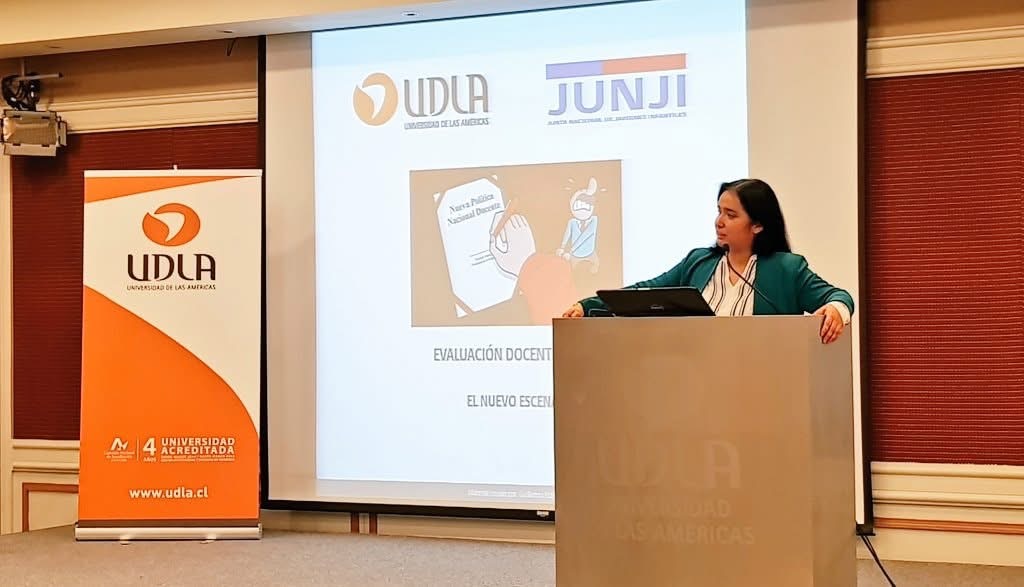 ANA HENRIQUEZ ORREGO DECANA 