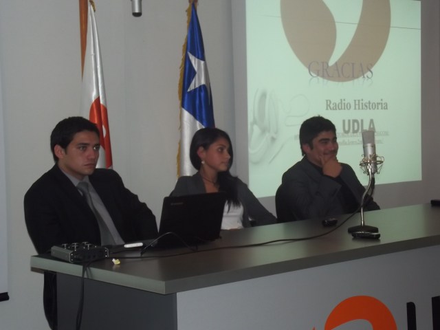 I. Yañez, V. Ardiles y D. Carreño - RadioHistoriaUdla