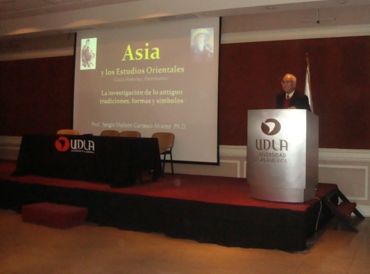 Dr. Sergio Carrasco en UDLA Santiago Centro.