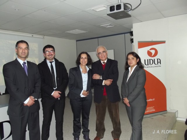 Matías González (Docente a cargo de Ped. en Historia Viña del Mar); Rodrigo Quijano (Director de Carreras de Educación Viña del Mar); Pilar Romaguera (Decano Facultad de Educación) y Ana Henríquez (Directora de Escuela de Ped. en Historia, Geografía y Educación Cívica)