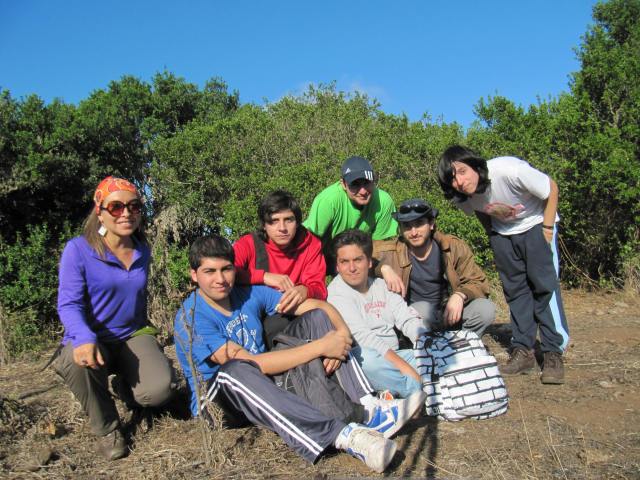 Docente Laura Malermo y Estudiantes de Pedagogía en Historia, Geografía y Educación Cívica, UDLA, Sede Providencia.