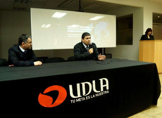 Adrián Villegas "Las nuevas tecnologías y su impacto en las relaciones internacionales"